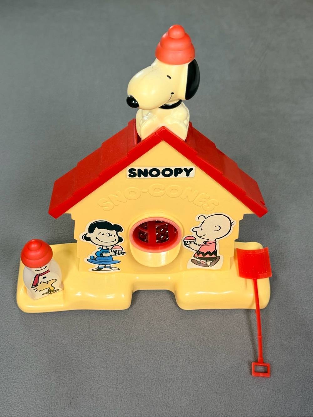 Vintage Snoopy Sno-Cone Machine Peanuts Snow Cone Maker Shaved Ice